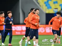 开云体育app-山东泰山发布备战花絮；转会期篮板制胜；法国杯任务艰巨；团队化学反应显著(山东泰山最新消息今天新闻)