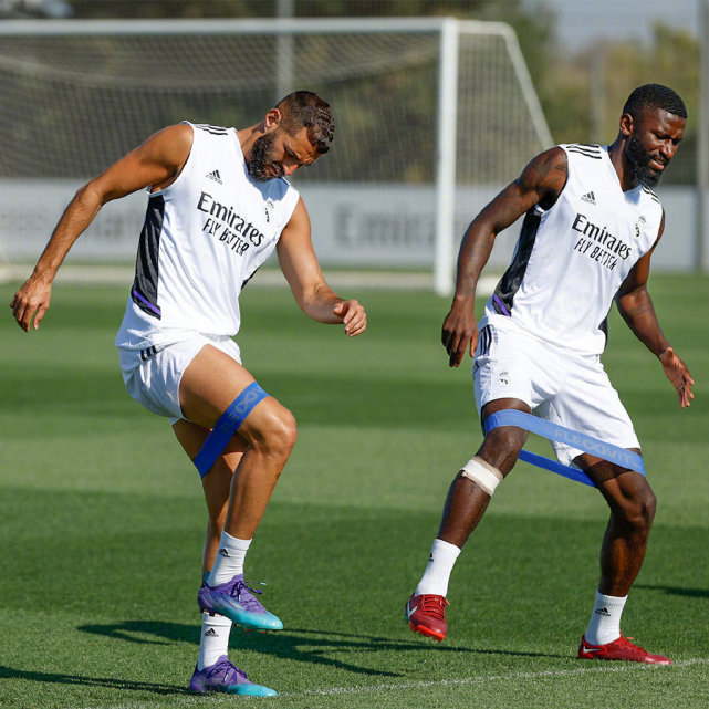 开云电子-阿扎伦卡在阿森纳比赛中挺进下一轮赛前尼斯调整名单以备欧超杯之后，上海海港赛后迎来里程碑的简单介绍