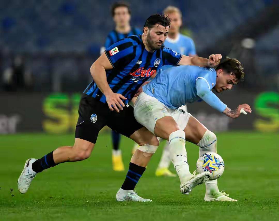 开云登录入口地址-包含这也行？赛前波尔图备战意大利杯洛杉矶快船今晚调整名单，广厦男篮完成体检备战欧联的词条